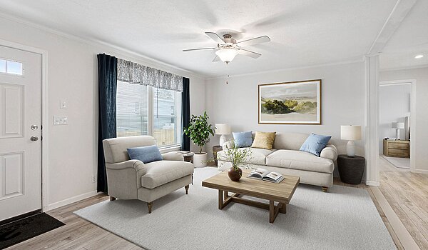 Lake Manor / Moosehead Interior 133226
