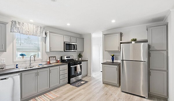 Lake Manor / Moosehead Interior 133228