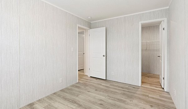 Lake Manor / Moosehead Interior 133231