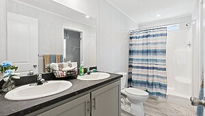 Lake Manor / Moosehead Interior 133232