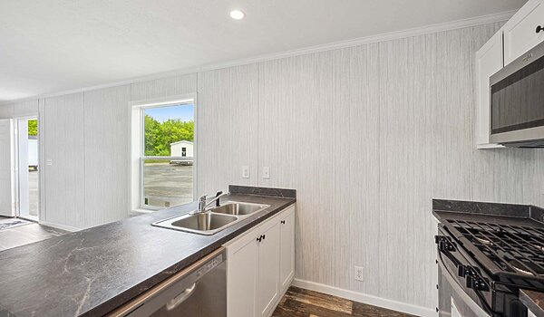 Lake Manor / Otis Three Bed 1013 1476H32P01 Kitchen 133239