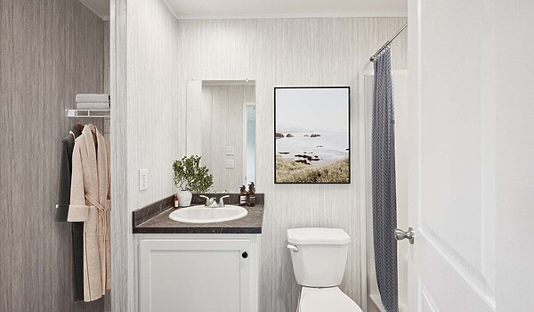 Lake Manor / Otis Three Bed 1013 1476H32P01 Bathroom 148796