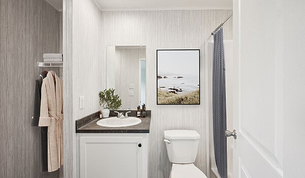 Lake Manor / Otis Interior 133246