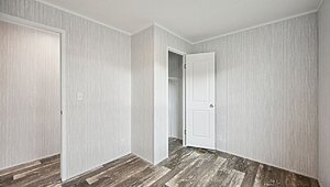 Lake Manor / Otis Interior 133243