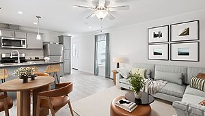 Lake Manor / Placid Interior 133251