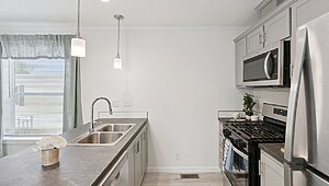Lake Manor / Placid Interior 133252