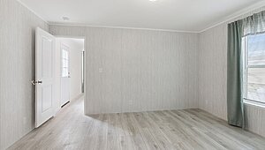 Lake Manor / Placid Interior 133255