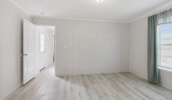 Lake Manor / Placid Interior 133255