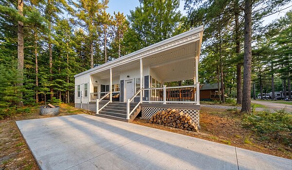 Shore Park / 520 MS Exterior 133286