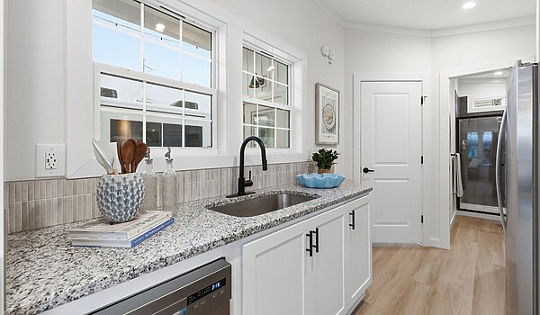 Shore Park / 520 MS Interior 133291