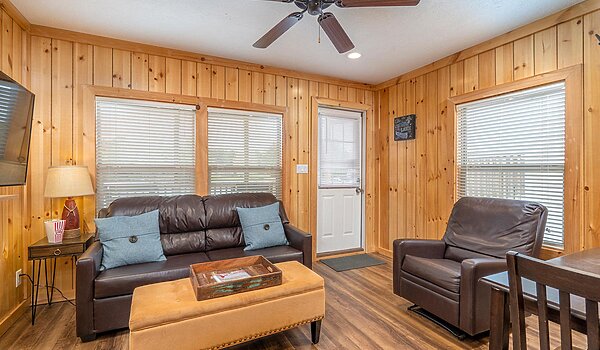 Shore Park / 4110B Interior 133298