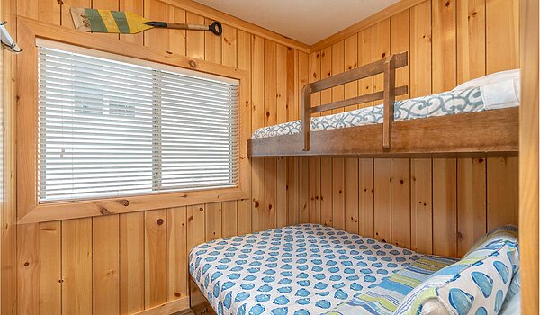Shore Park / 4110B Interior 133301