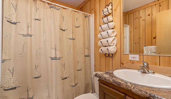 Shore Park / 4110B Interior 133302