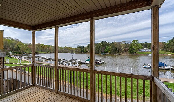 Shore Park / 4110B Interior 133305