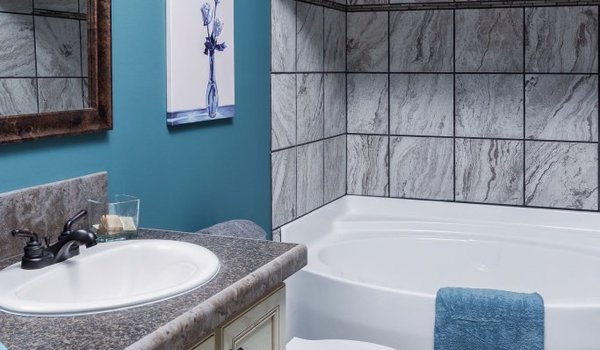 RX / The Washington X-4000 Bathroom 675