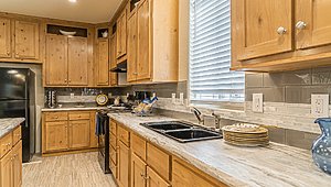 Homes Direct / The Maple AF3270HDF Kitchen 69900
