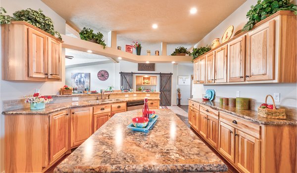 Grand Teton / AV-7694B Kitchen 22435