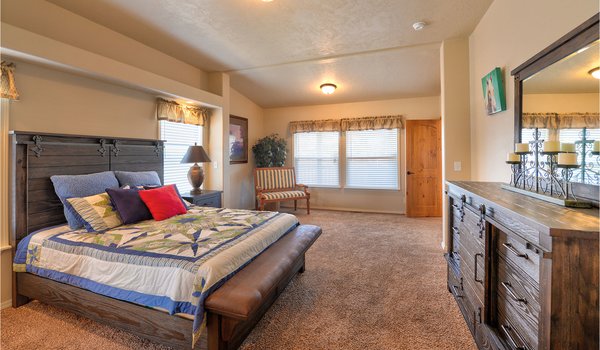 Grand Teton / AV-7694B Bedroom 22448