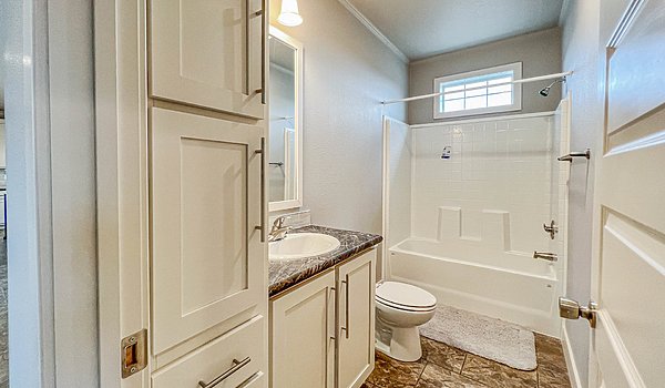 Hidden Valley Estates / HV6623Mxl Bathroom 77714