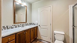 $10,000 Discount / Hidden Creek Estates HC6523Pxl Bathroom 77690