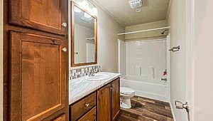 $10,000 Discount / Hidden Creek Estates HC6523Pxl Bathroom 77692