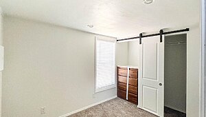 Champion Park Models / PM2301 Loft Bedroom 105501