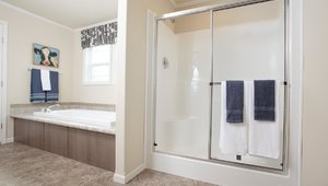 Central Great Plains / Grandeur CN976 Bathroom 15409