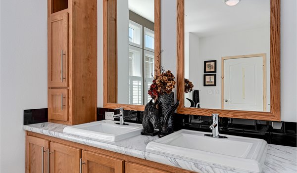 Next Generation / NG14 Bathroom 23097