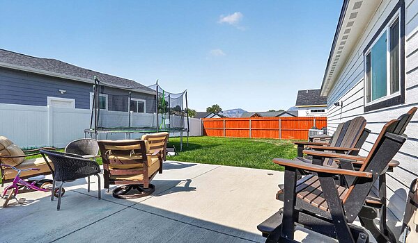 Central Great Plains / Hidden Valley 2976 Exterior 144764