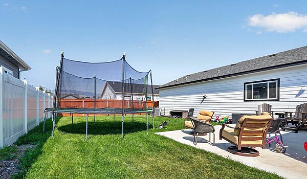 Central Great Plains / Hidden Valley 2976 Exterior 144763
