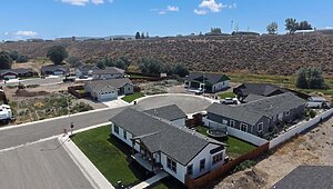 Central Great Plains / Hidden Valley 2976 Exterior 144749