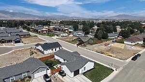 Central Great Plains / Hidden Valley 2976 Exterior 144758