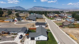 Central Great Plains / Hidden Valley 2976 Exterior 144759