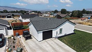 Central Great Plains / Hidden Valley 2976 Exterior 144753