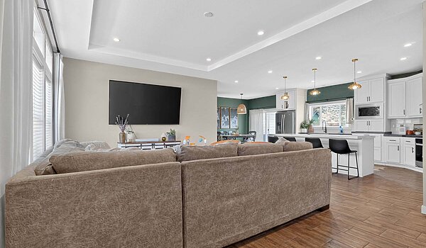 Central Great Plains / Hidden Valley 2976 Interior 144772