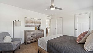 Enterprise / Pika-E Bedroom 140300