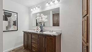 Enterprise / Pika-E Bathroom 140303