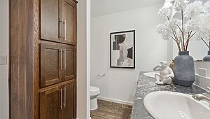 Enterprise / Pika-E Bathroom 140304