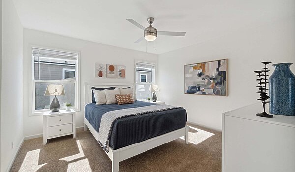 Enterprise / Aurora-E Bedroom 140270