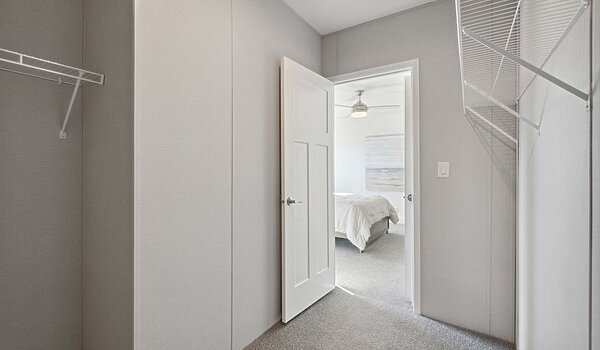 Enterprise / Orion-E Bedroom 140240