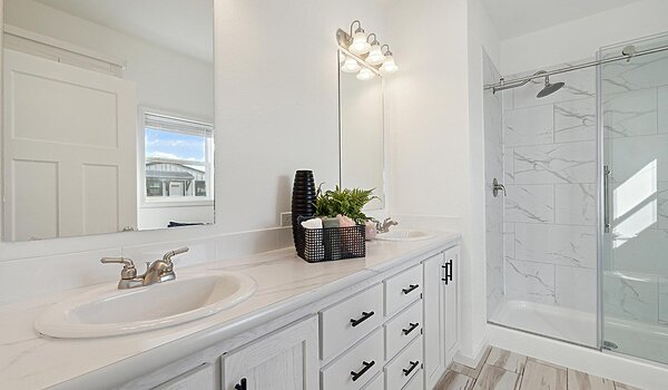 Lifestyle / Nova-L Bathroom 140187