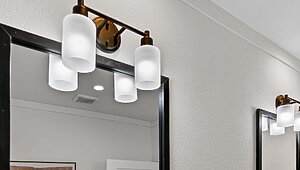 Platte / Meadowlark Bathroom 140346