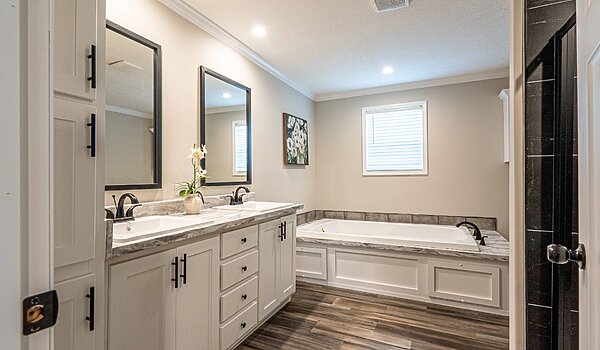 Ascend / The Valencia 2850H32 Bathroom 119210