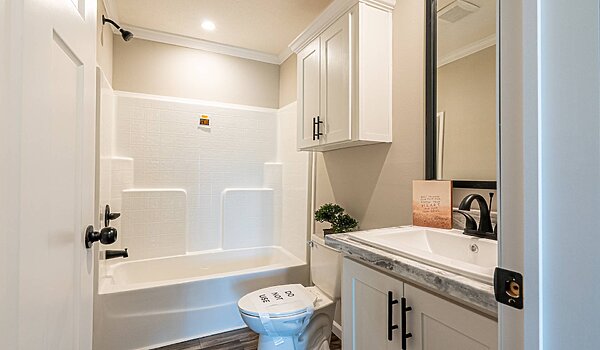 Ascend / The Valencia 2850H32 Bathroom 119213