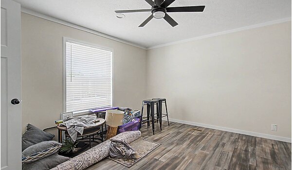 Foundation Limited / Collins 2856H32LM56 Interior 129982