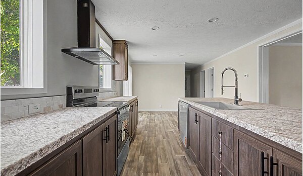 Foundation Limited / Collins 2856H32LM56 Interior 129979