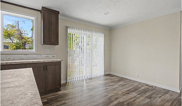 Foundation Limited / Collins 2856H32LM56 Interior 129981
