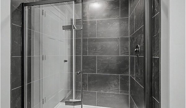 Ascend / Rosedale Bathroom 130043