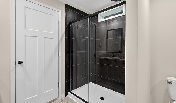 Foundation / Stagg Interior 121684