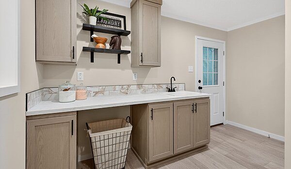 Foundation / Stagg Interior 121686